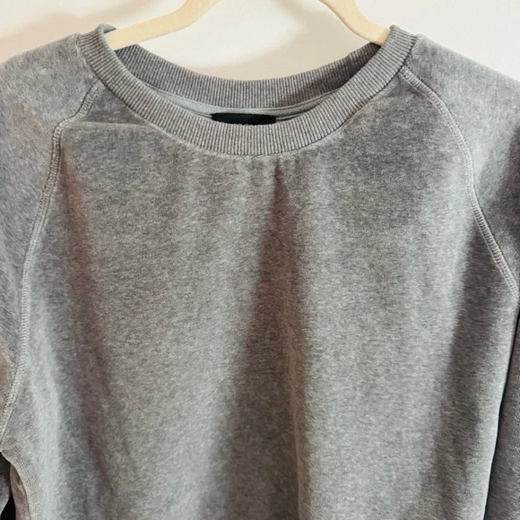 CARBON 38 Raglan Grey Pullover in Velour - Picture 7 of 7